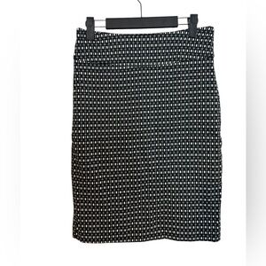 Margaret M Black and White Geometric Stretch Pencil Skirt